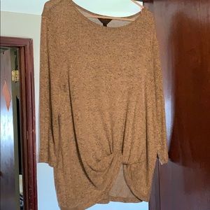Heather gray light 3/4 sleeve sweater